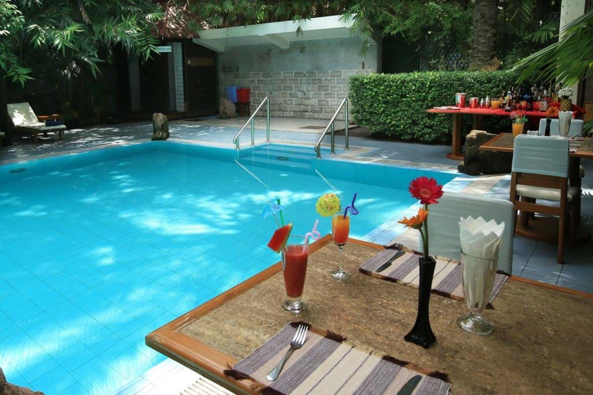 Mandalay City Hotel Exterior foto